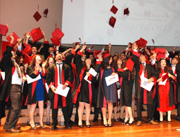 Akdeniz Üniversitesi Tıp Fakültesi'nde mezuniyet
